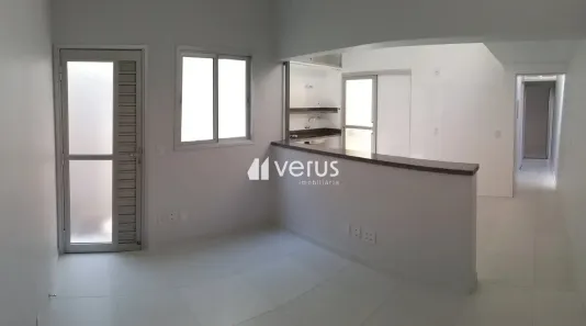 Casa de Condomínio com 2 Quartos para alugar, 57m² no Santa Mônica, Uberlândia