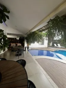 Casa de Condomínio com 4 Quartos para alugar, 350m² no SIM, Feira de Santana