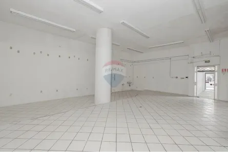 Ponto Comercial à venda, 81m² no Independência, Porto Alegre