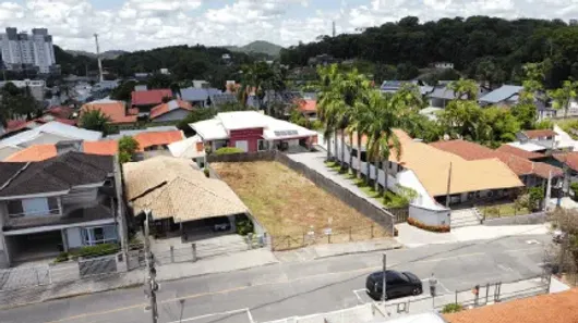 Lote/Terreno à venda, 404m² no Glória, Joinville