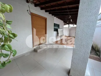 Casa com 3 Quartos à venda, 200m² no Patrimônio, Uberlândia