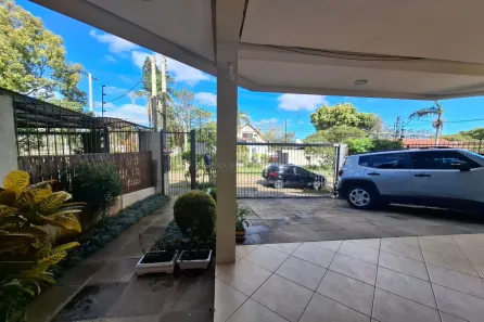 Casa com 3 Quartos à venda, 223m² no Vila Assunção, Porto Alegre