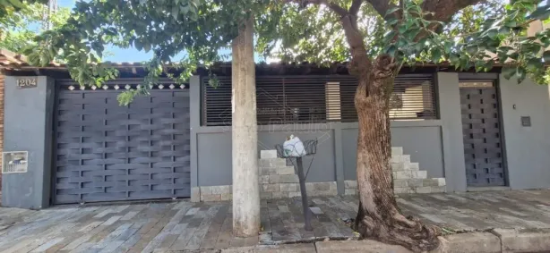 Casa com 2 Quartos à venda, 214m² no Jardim Brasil (Vila Xavier), Araraquara