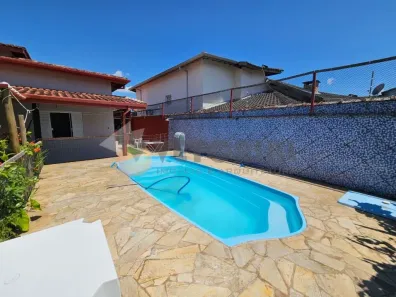 Casa com 4 Quartos à venda, 165m² no Jardim Britânia, Caraguatatuba