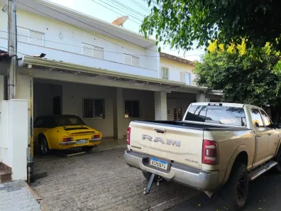 Sobrado com 4 Quartos para alugar, 200m² no Jardim Califórnia, Cuiabá
