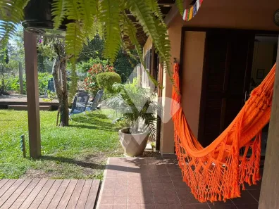 Casa de Condomínio com 3 Quartos à venda, 85m² no Praia da Barra, Garopaba