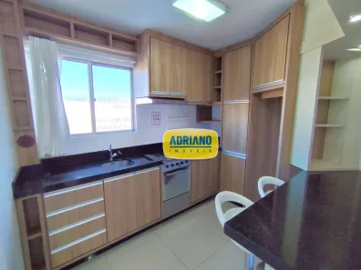 Apartamento com 2 Quartos para alugar, 57m² no Barreiros, São José