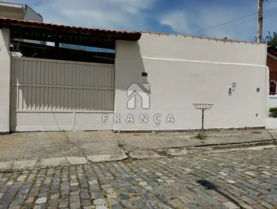 Casa com 4 Quartos à venda, 170m² no Vila Pinheiro, Jacareí
