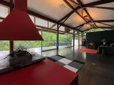 Casa de Condomínio com 3 Quartos à venda, 380m² no Chácara do Refúgio, Carapicuíba