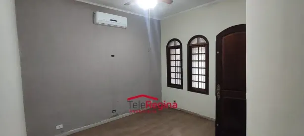 Casa com 3 Quartos para alugar, 250m² no Vila Santos, Caçapava