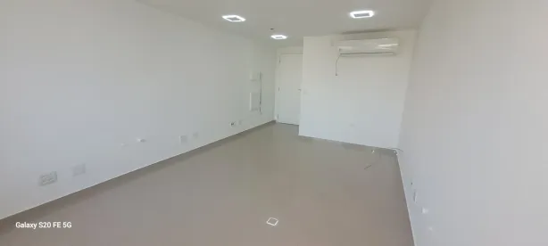 Sala Comercial para venda ou aluguel, 24m² no Pechincha, Rio de Janeiro