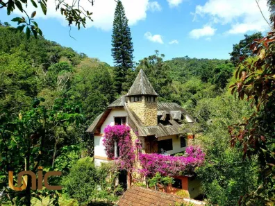 Casa com 7 Quartos à venda, 850m² no Albuquerque, Teresópolis