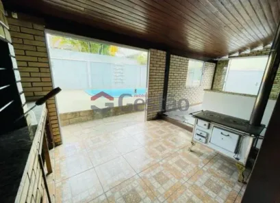 Sobrado com 4 Quartos para alugar, 144m² no Marechal Rondon, Canoas