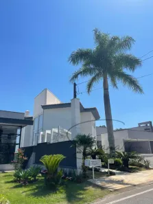 Casa de Condomínio com 3 Quartos à venda, 300m² no Parque Residencial Itapeti, Mogi das Cruzes
