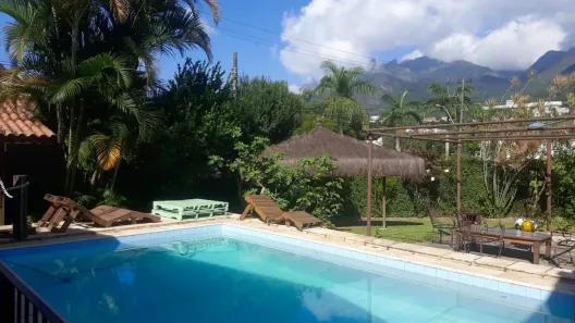 Imóvel Comercial com 12 Quartos para alugar, 140m² no Nossa Senhora de Fátima, Teresópolis