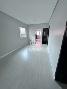 Casa com 2 Quartos para alugar, 80m² no Cardoso (Barreiro), Belo Horizonte