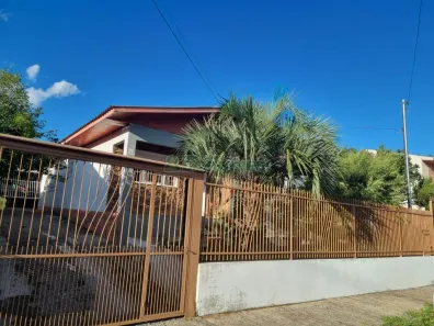 Casa com 3 Quartos à venda, 192m² no Desvio Rizzo, Caxias do Sul