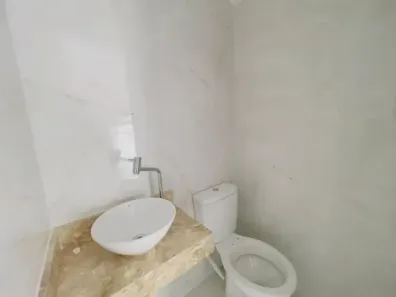 Sobrado com 4 Quartos à venda, 151m² no Centro, Eusébio