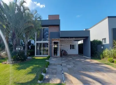 Casa de Condomínio com 4 Quartos à venda, 215m² no , Xangri-Lá
