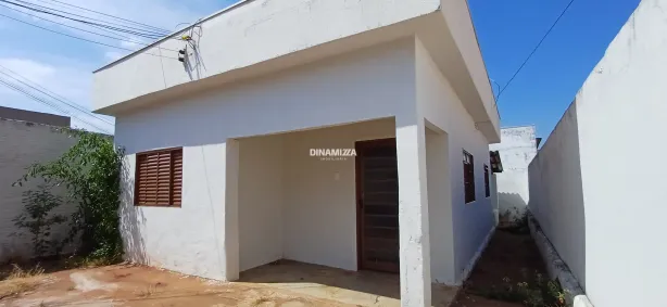 Casa com 2 Quartos à venda, 177m² no Parque das Américas, Uberaba