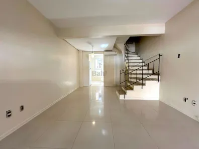 Sobrado com 2 Quartos à venda, 103m² no Rio Branco, Canoas