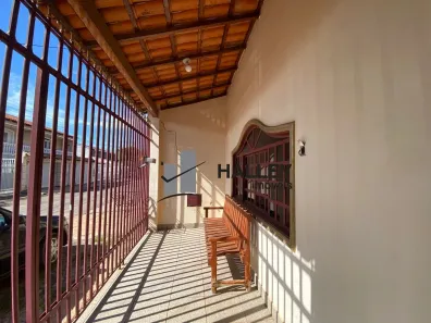 Casa com 4 Quartos à venda, 200m² no Areal, Brasília