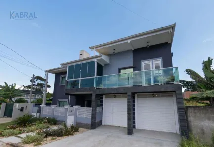 Casa com 3 Quartos para alugar, 410m² no Campeche, Florianópolis