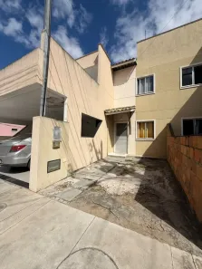 Casa de Condomínio com 2 Quartos à venda, 45m² no Papagaio, Feira de Santana