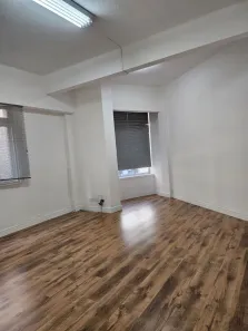 Sala Comercial à venda, 100m² no República, São Paulo