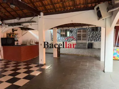 Casa com 2 Quartos à venda, 219m² no Bento Ribeiro, Rio de Janeiro