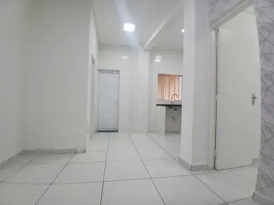 Casa com 2 Quartos para alugar, 40m² no Jardim Ubirajara (Zona Sul), São Paulo