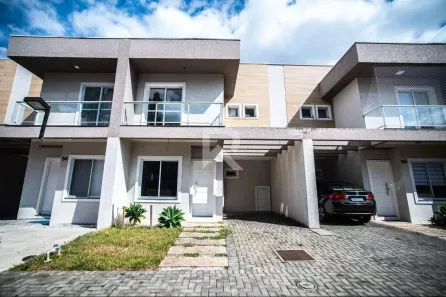 Sobrado com 3 Quartos à venda, 110m² no Campo Comprido, Curitiba