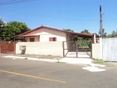 Casa com 2 Quartos à venda, 150m² no Olaria, Canoas