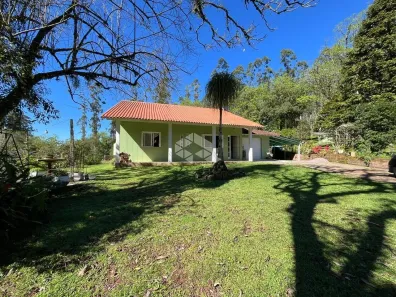 Fazenda/Sítio com 4 Quartos à venda, 210m² no Linha Santa Cruz, Santa Cruz do Sul