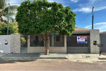 Casa com 2 Quartos à venda, 158m² no Centro, Água Boa