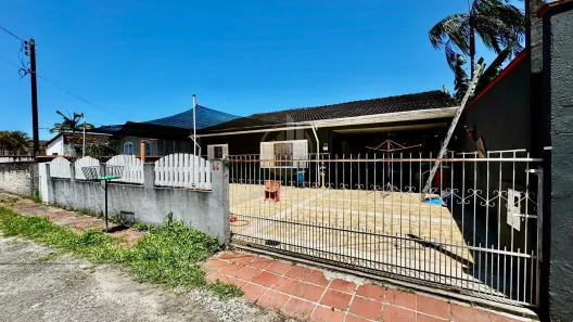 Casa com 5 Quartos à venda, 185m² no , Guaratuba