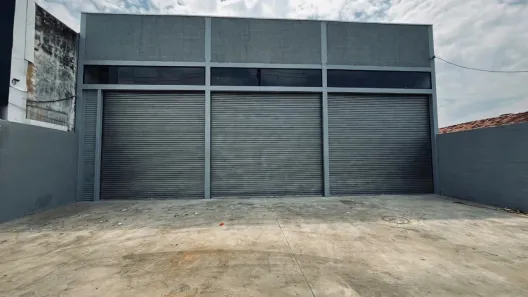 Galpão/Depósito/Armazém para alugar, 420m² no Setor Coimbra, Goiânia