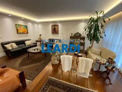 Apartamento com 3 Quartos à venda, 235m² no Santa Cecília, São Paulo