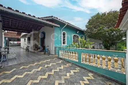 Casa com 3 Quartos à venda, 79m² no Balneario Arpoador, Peruíbe