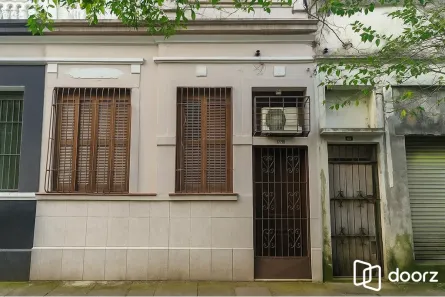 Casa com 2 Quartos à venda, 80m² no Menino Deus, Porto Alegre
