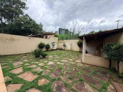 Casa com 3 Quartos à venda, 326m² no Santa Lúcia, Belo Horizonte