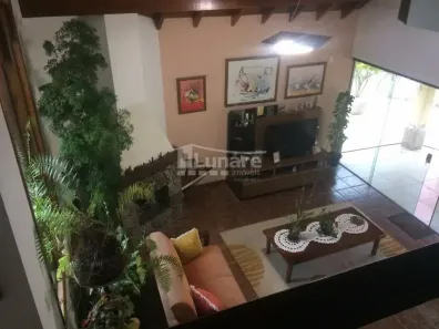 Sobrado com 3 Quartos à venda, 360m² no Vila Oliveira, Mogi das Cruzes