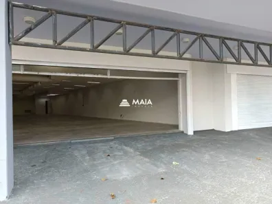 Sala Comercial para alugar, 593m² no São Benedito, Uberaba