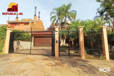Casa com 4 Quartos à venda, 381m² no Chácara das Pedras, Porto Alegre