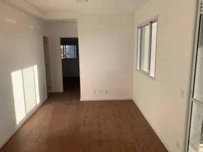 Apartamento com 2 Quartos para alugar, 51m² no Jardim Tupanci, Barueri