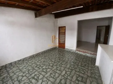 Casa com 2 Quartos para alugar, 130m² no Jardim Paraíso, Jacareí