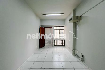 Sala Comercial à venda, 29m² no Lourdes, Belo Horizonte