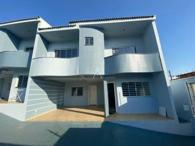 Sobrado com 3 Quartos à venda, 163m² no Centro, Cascavel