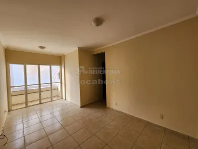 Apartamento com 3 Quartos para alugar, 73m² no Jardim Redentor, Guapiaçu