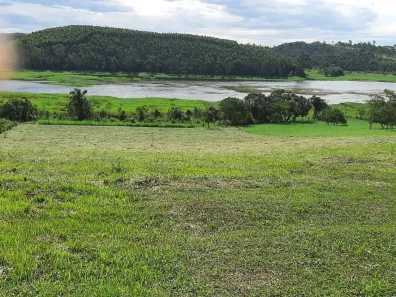 Fazenda/Sítio com 2 Quartos à venda, 100m² no Porteira Preta, Mogi das Cruzes